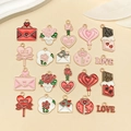 Mix di 20 ciondoli smaltati San Valentino rosa rosso cuore cioccolato per creazione di gioielli - Serie Rosa Rosso Set 20 Stili (SN1068)