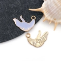 Pendentif raie manta doré avec émail lavande et dos texturé en métal gravé - Raie Océan Émaillée Violet (14925)