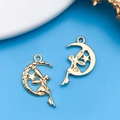 Pendentif doré lune et fée avec finition brillante pour la création de bijoux DIY - Ange de Lune(18329)