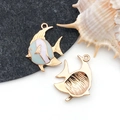 Pendentif poisson tropical DIY avec émail vert clair et dos doré texturé élégant - Poisson Tropical Océan Émail Bleu Lac (12333)
