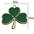 Pendentif trèfle vert foncé avec finition dorée et indicateur de taille 23mm - Grand Trèfle Vert Foncé