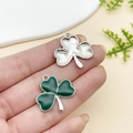 Pendentifs trèfle en émail vert et argent texturé pour la fabrication de bijoux DIY - Trèfle de la Chance K Blanc