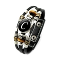 Punk gelaagde leren armband met metalen kralen en glazen koepel met de letter C bedel - Letter C (XSWX4979-C)