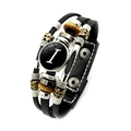 Mehrlagiges Lederarmband im Retro-Stil mit Buchstabe I Anhänger und Vintage-Perlen - Buchstabe I