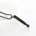 Collar de meditación en acero inoxidable negro mate con colgante de silbato elegante - Negro