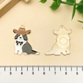Pendentif chien avec chapeau de cowboy en émail pour porte-clés DIY et bijoux - Chien avec Chapeau de Cowboy (21568)
