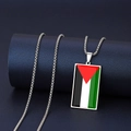Detail der Palästina-Flagge Anhänger mit rotem schwarz weiß grünem Emaille und Edelstahlkette - Palästina