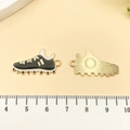Emaille voetbalschoen hangers van legering voor DIY sleutelhangers en sieraden, goud - Voetbalschoen (19641) / 14x26mm / Zwarte Emaille Stijl