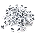 Cuentas de cubo blancas 6x6mm con letra M negra para hacer joyas artesanales - Base Blanca Letra Negra-W / Paquete de 100