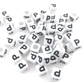 Cuentas de acrílico blancas de 6mm con letra P negra para bisutería y manualidades DIY - Cuenta de Letra Cuadrada Blanca P