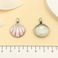 Colgante de concha en aleación DIY con esmalte rosa y reverso de metal plateado fino - Concha Grande Rosa Brillante (21914)