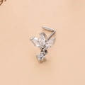 Détail d'un piercing de nez en L argenté avec zircons marquise en forme de feuille et cristal - 10# Argent