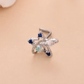 Gros plan du piercing de nez en forme de L en acier avec zircons bleus et clairs - 8# Style Décor Étoile Bleu Blanc / Argent