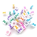 Cuentas de cubo de acrílico blanco de 6x6mm con letra Z de colores para joyería DIY - Cuenta de Letra de Color Cuadrada Blanca Z