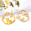 Colgante DIY de gato y estrella con esmalte amarillo y rosa y reverso de metal dorado - Estilo Redondo Gato Hueco Estrella Amarillo (13538)