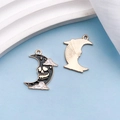 Pendentif émaillé crâne de lune gothique en or pour création de bijoux d'Halloween - Crâne de Lune