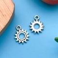Pendentifs soleil vintage en alliage d'argent pour la création de bijoux DIY - 12x15mm / Soleil Dentelé Argent Antique