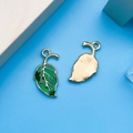 Pendentifs feuilles en émail vert avec nervures dorées pour création de bijoux DIY - Feuille Verte (9955)