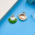 Pendentif coquillage à rayures vertes et blanches pour création de bijoux DIY - Coquillage Marin Vert (12035)
