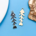 Colgante de aleación con forma de espina de pescado y esmalte negro para joyería DIY - Espina de Pescado Esmaltada (12045)