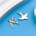 Silver bird swallow charms for DIY jewelry making with realistic feather texture - Antique Silver Bird (3334)