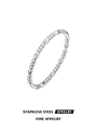Primer plano de una pulsera de acero inoxidable plateado con cuentas texturizadas - Estilo de Cuentas Redondas y Ovaladas Alternas (60033-2) / Plateado