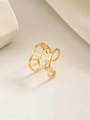 Vue détaillée d'une bague dorée en acier inoxydable avec design minimaliste oeil porte-bonheur - Style Œil du Diable Ajouré Doré (40118-1 Doré)
