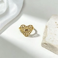 Bague cœur dorée avec pierre œil du démon marron sur soie blanche et pierres naturelles - Style d'œil maléfique en cœur évidé doré (40350-1 Or)