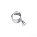 Bague réglable minimaliste argentée avec un pendentif boule en métal sur une chaîne - Bague avec Pendentif Boule Métallique / Argent