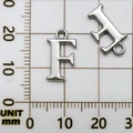 Ciondolo lettera F maiuscola argento accessorio gioielli fai-da-te lucido 15mm - Lettera F (16918-F)