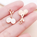 Roségoldene Tennisschläger-Anhänger aus Legierung mit weißer Emaille für DIY-Schmuck - Emaille Weißes Paar Schläger (21735)