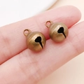 Zwei 10 mm Vintage-Messingglocken für DIY-Schmuckherstellung und Bastelarbeiten - 10mm / Antike Bronze