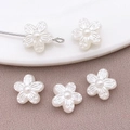 Crèmewitte ABS parelkralen in bloemvorm voor DIY sieraden maken en accessoires - Dubbelzijdige Sakura Bloem Met Vijf Blaadjes (25787) / 1 Stuk/Verpakking (10x10mm) / Broken Wit