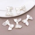 Perline in finta perla ABS bianco crema a forma di fiocco per accessori gioielli fai-da-te - Fiocco Diretto a Doppia Faccia (25803) / 1 pezzo (15x20mm) / Bianco Sporco