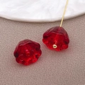 Perles de muguet rouges translucides avec tiges dorées pour la création de bijoux DIY - Style de Graine de Lotus (26740) / Lot de 1 Pièce (10x7mm) / Rouge
