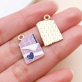 Colgante de chocolate morado con corazón y reverso dorado para joyería artesanal - Chocolate de Corazón Púrpura (27202)