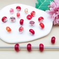 Abalorios de vidrio rojo y rosa con agujeros grandes y diseños florales varios - Estilo Ojo de Gato Rojo (13286) / 1 Unidad (8x13mm) / Rojo