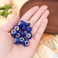 Perles en résine facettées bleues avec noyau en argent pour bijoux artisanaux - Perle Craquelée Bleue (13122)