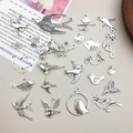 Set de dijes de aves en plata antigua con colgantes de golondrina para joyería DIY - Serie de Pájaros Mixtos 21 Piezas (SN34)