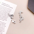 Bedeltjes cheerleader van antiek zilverlegering voor armbanden en sieraden - Cheerleader Silhouet (9829)