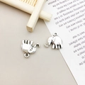 Coppia di ciondoli a forma di elefante argento vintage per bracciali e gioielli - Piccolo Elefante Argento Antico (17332)
