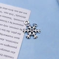 Antik-silberner Schneeflocken-Anhänger aus Legierung für DIY Weihnachtsarmbänder - Antiksilber Schneeflocken-Stil (13885)