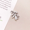 Vintage-Silber Ginkgoblatt-Verbinder aus Legierung für DIY-Schmuckherstellung - Doppelloch Blatt Stil (3569)