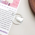 Colgante de pájaro plateado en marco circular para creación de joyas y manualidades - Pájaro Pequeño (B36)