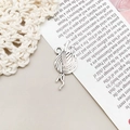 Zilveren bolletje wol hanger met breinaalden voor DIY sieraden en handwerk maken - Bol Wol (7215)