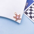 Pendentif étoile de mer en émail rose avec bordure dorée et anneau de suspension - Étoile de Mer Rose / 15x18mm