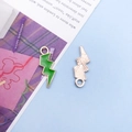 DIY charm pendants in lightning bolt shape with green enamel and gold finish texture - Green (12485)