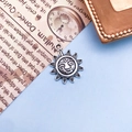 Vintage-Anhänger mit Sonnengesicht aus antikem Silber für DIY-Schmuck und Handwerk - Strahlende Sonnenmaske Stil (8226)