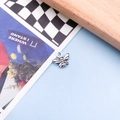 Silver-finished bee charm in vintage alloy for DIY jewelry necklace and bracelet making - Little Bee Style (6541)
