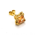 Makro-Detail des Vintage-Ohrsteckers aus Gold mit bernsteinfarbenem Zirkon-Stein - Goldton Champagner Zirkon (Einzeln)